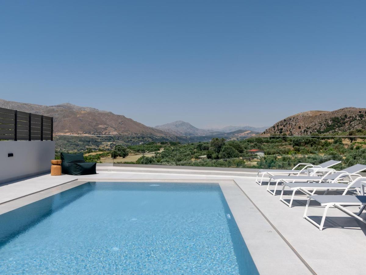 Eolides Villas , Quite Idyll Of Rural Bliss,By Thinkvilla Lambiní Eksteriør billede